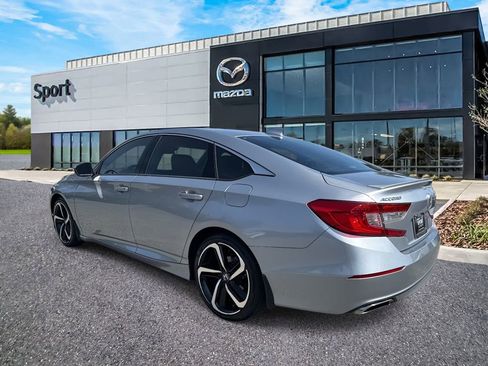 Used 2018 Honda Accord Sport image 5