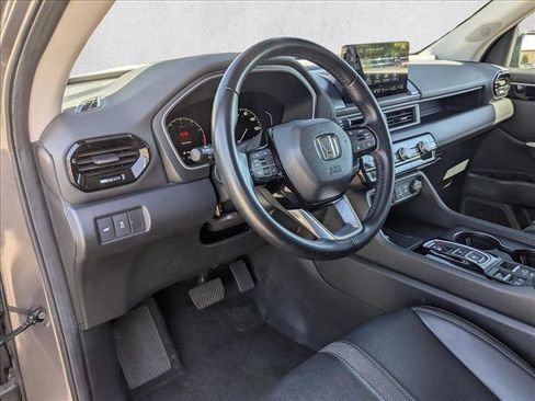 Used 2023 Honda Pilot EX-L image 10
