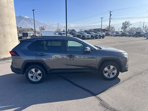 Used 2022 Toyota RAV4 XLE image 2
