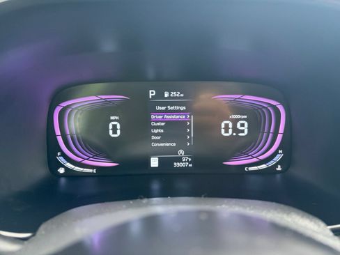 Used 2025 Kia Soul LX w/ LX Technology Package FWD image 38