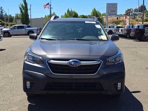 Used 2022 Subaru Outback Premium AWD/4WD image 19