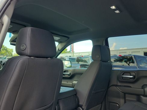 Used 2026 Chevrolet Silverado 1500 Custom w/ Turbomax Blackout Package RWD image 14