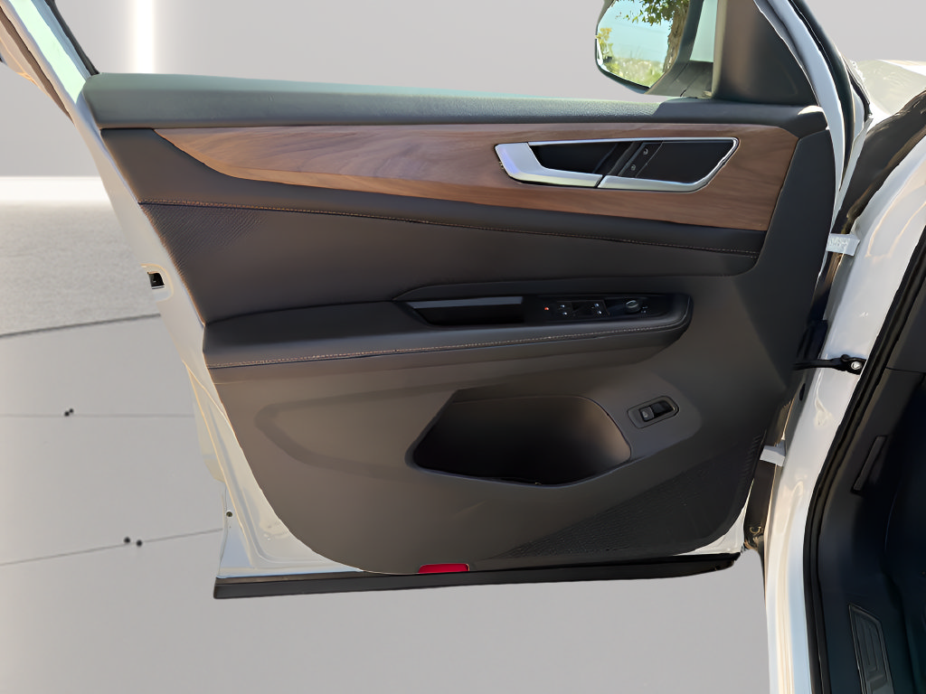 Used 2024 Volkswagen Atlas SE w/ Panoramic Sunroof Package FWD image 20