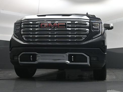 Used 2023 GMC Sierra 1500 Denali w/ Denali Reserve Package AWD/4WD image 31