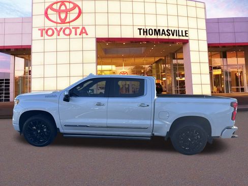 Used 2024 Chevrolet Silverado 1500 High Country image 8