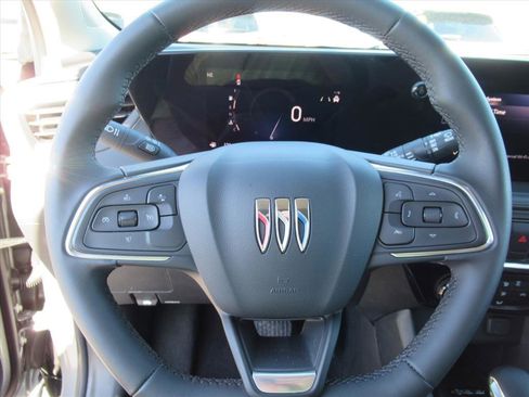Used 2025 Buick Encore GX Sport Touring w/ Advanced Technology Package image 19