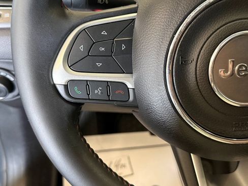 Used 2017 Jeep Compass Trailhawk w/ Navigation Group AWD/4WD image 10