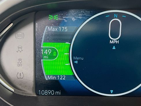 Used 2020 Chevrolet Bolt LT FWD image 12