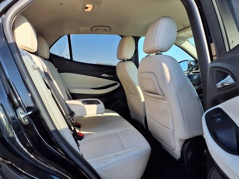 Used 2021 Buick Encore GX Select image 29