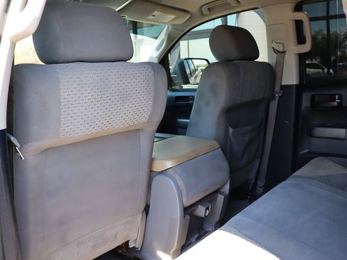 Used 2011 Toyota Tundra 2WD Double Cab w/ Tow Pkg image 31