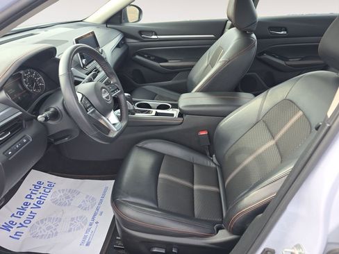 Used 2024 Nissan Altima 2.5 SR image 9