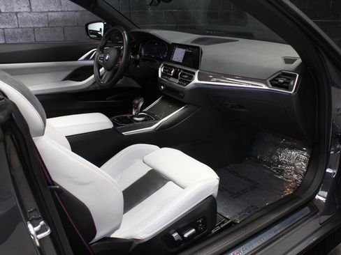 Used 2022 BMW M4 xDrive Competition AWD/4WD image 36