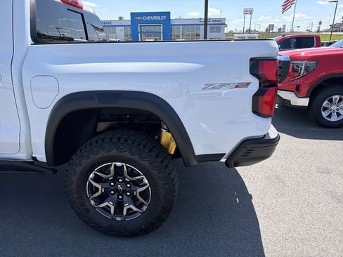 New 2026 Chevrolet Colorado ZR2 w/ Technology Package AWD/4WD image 10