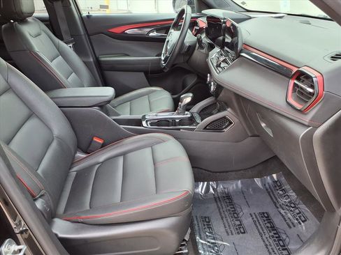 Used 2024 Chevrolet TrailBlazer RS image 9