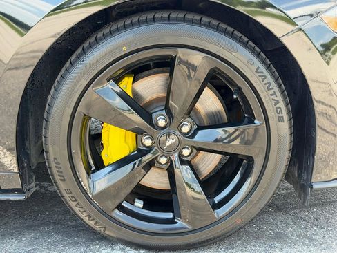 Used 2021 Ford Mustang GT RWD image 32