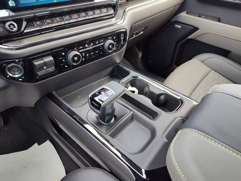 New 2026 Chevrolet Silverado 1500 ZR2 image 14