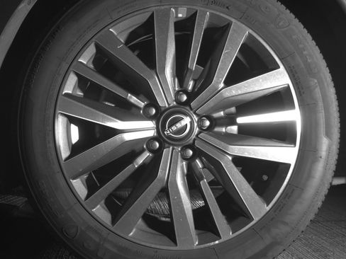 Used 2024 Nissan Kicks SV image 12