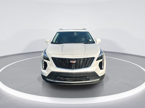 Used 2019 Cadillac XT4 Premium Luxury w/ Driver Assist Package FWD image 3