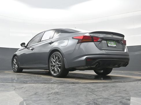 Used 2023 Nissan Altima 2.0 SR image 28
