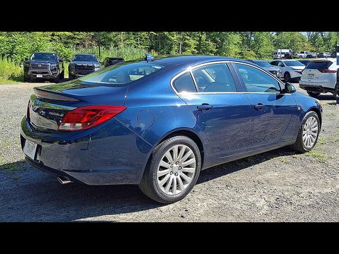 Used 2011 Buick Regal CXL Turbo w/ TO2 Preferred Equipment Group FWD image 8