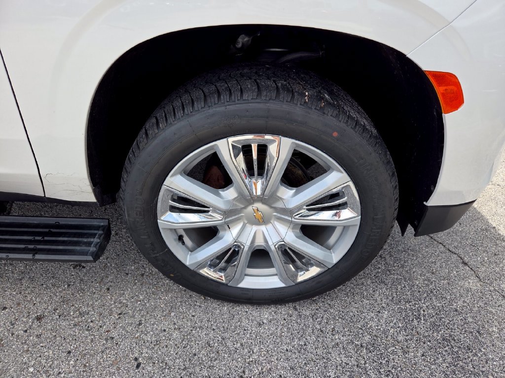 Used 2024 Chevrolet Tahoe High Country AWD/4WD image 20