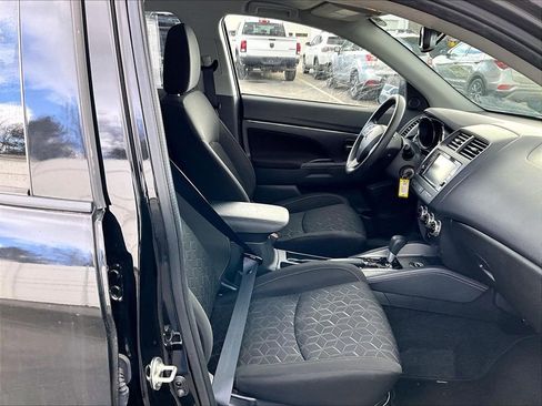 Used 2024 Mitsubishi Outlander Sport ES image 10