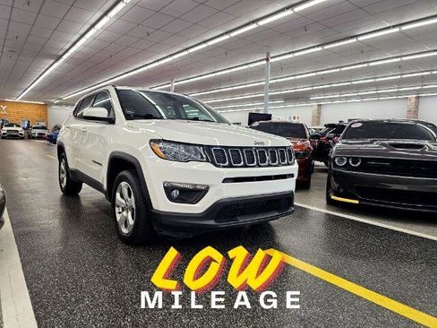 Used 2020 Jeep Compass Latitude w/ Cold Weather Group image 1