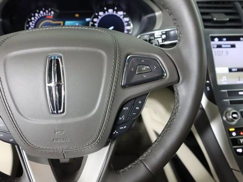 Used 2017 Lincoln MKZ Premiere image 34