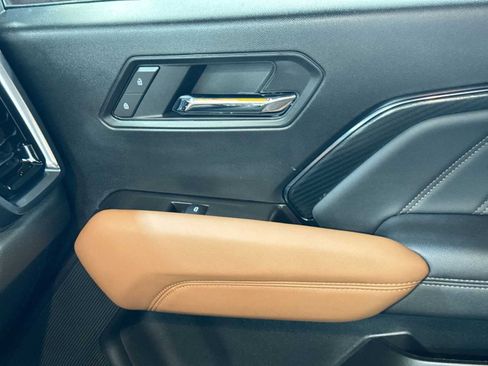 Used 2024 GMC Canyon AT4 w/ AT4 Premium Package image 36