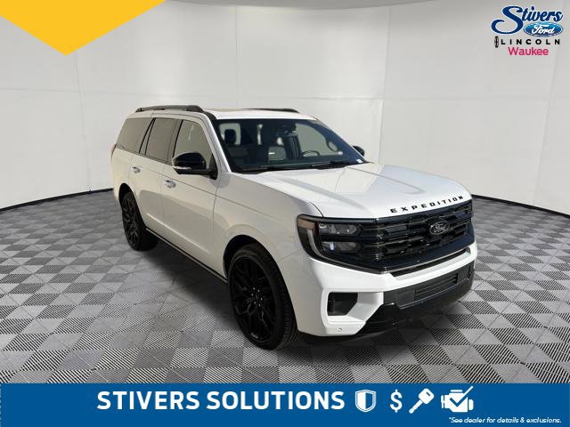 Used 2026 Ford Expedition Platinum w/ Stealth Performance Package AWD/4WD image 3