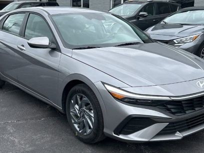 Used 2025 Hyundai Elantra Hybrid
