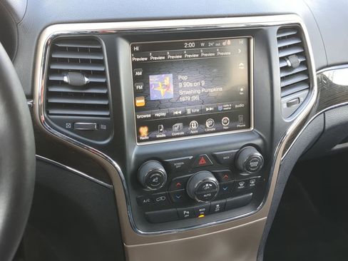 Used 2014 Jeep Grand Cherokee Overland image 30