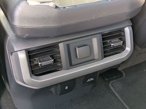 Used 2021 Ford F150 Lariat image 27