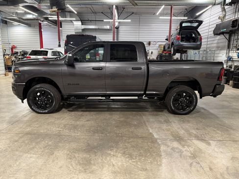 Used 2025 RAM 2500 Big Horn image 25