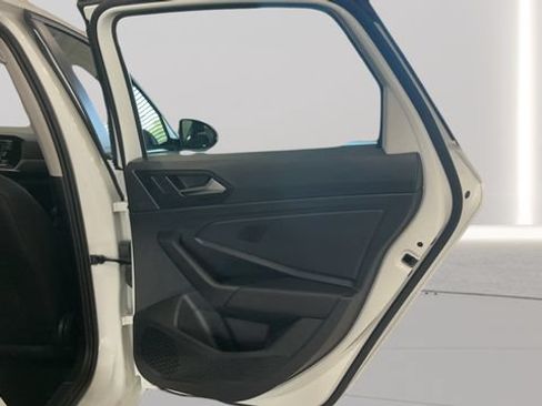 Certified 2023 Volkswagen Jetta SE w/ Panoramic Sunroof Package FWD image 42
