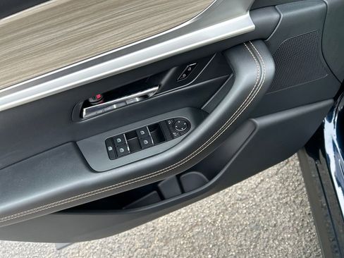 New 2026 MAZDA CX-90 Plug-In Hybrid w/ Preferred image 16