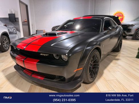 Used 2022 Dodge Challenger R/T Scat Pack RWD image 3