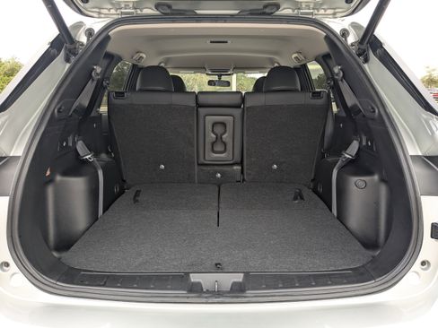 Used 2023 Mitsubishi Outlander SE image 15