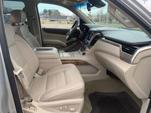 Used 2016 GMC Yukon XL Denali w/ Open Road Package image 32