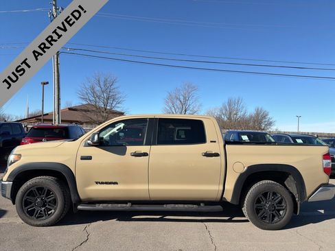 Used 2019 Toyota Tundra SR5 image 8