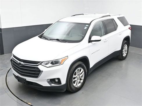 Used 2018 Chevrolet Traverse LT image 39