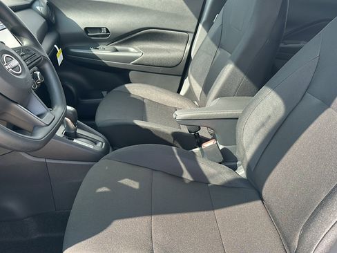 New 2025 Nissan Kicks Play S image 10
