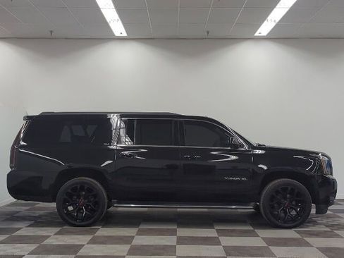 Used 2016 GMC Yukon XL SLT w/ HD Trailering Package AWD/4WD image 7