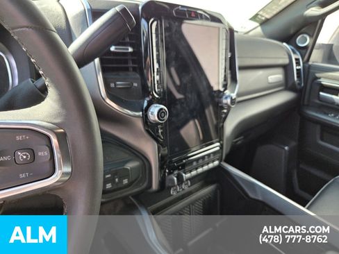 Used 2025 RAM 4500 4x4 Crew Cab DRW w/ Laramie Trim Package image 21