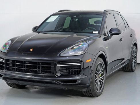 Used 2021 Porsche Cayenne Turbo S AWD/4WD image 51