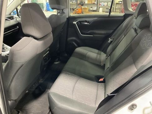 Used 2024 Toyota RAV4 XLE w/ Convenience Package image 19