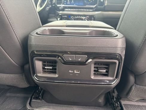 Used 2024 Chevrolet Silverado 2500 ZR2 image 36