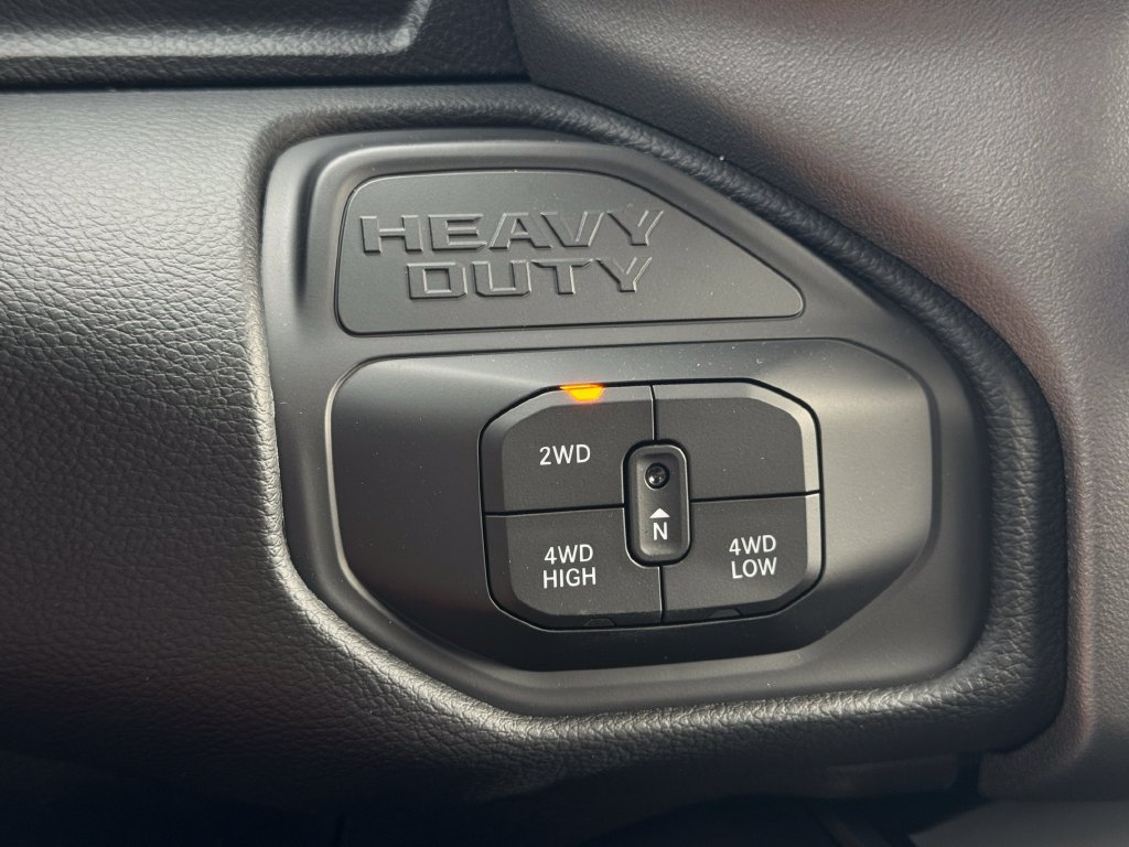 New 2027 RAM 3500 Big Horn AWD/4WD image 26