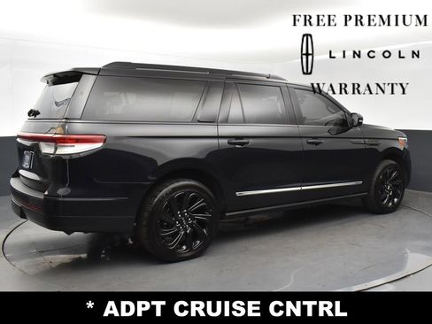 Used 2022 Lincoln Navigator L Reserve image 8