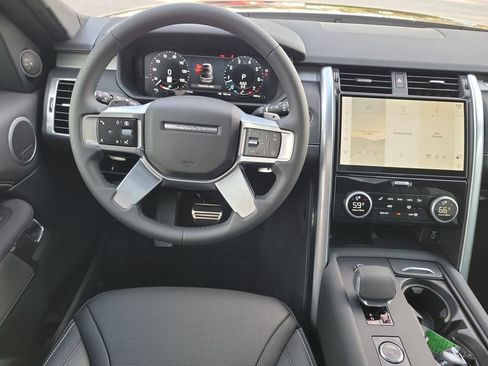 New 2026 Land Rover Discovery Limited Edition AWD/4WD image 19